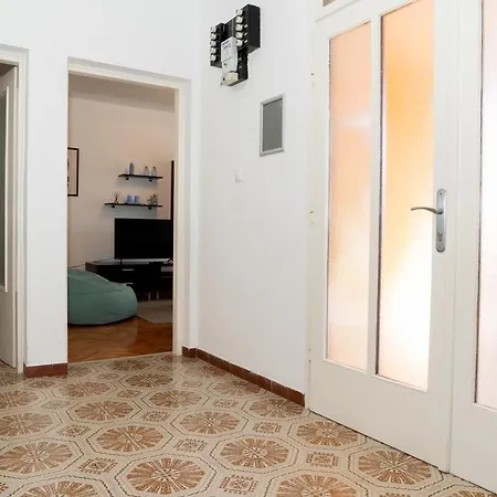 Stella Marina شقة